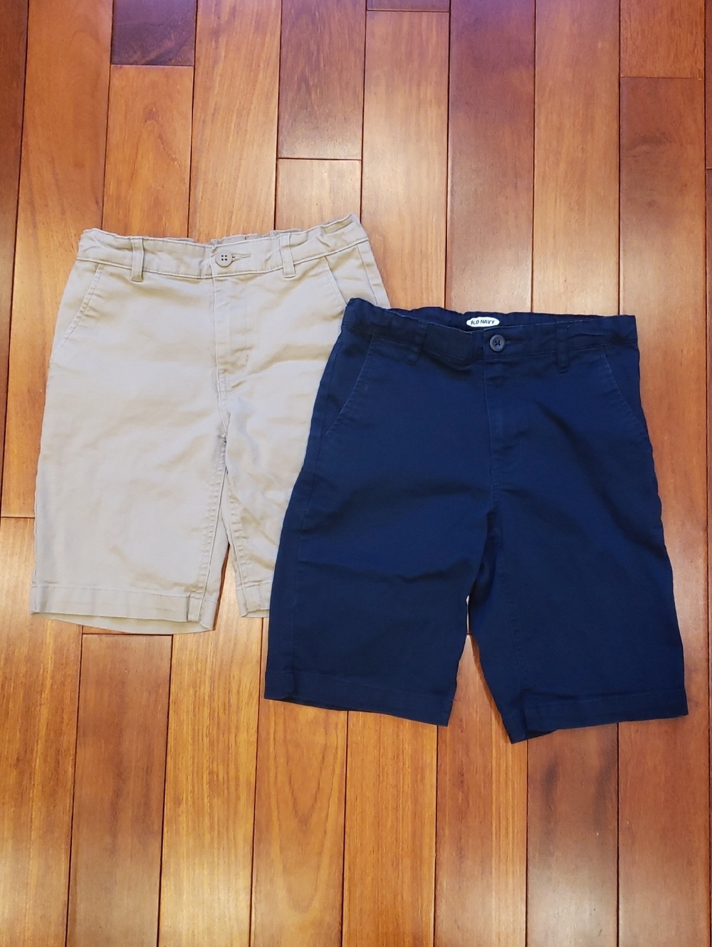Boys Size 10 Old Navy Khaki and Navy Sorts.